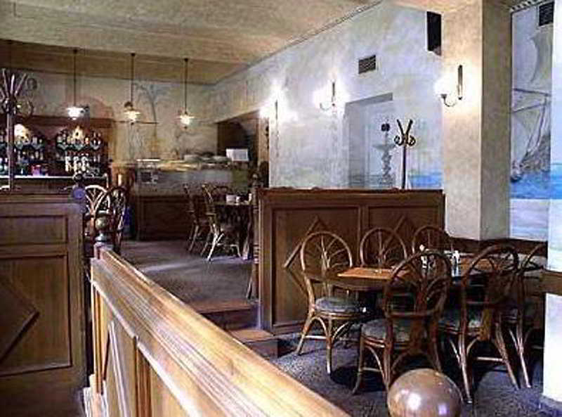 Apartment Amandment Prague Restoran gambar